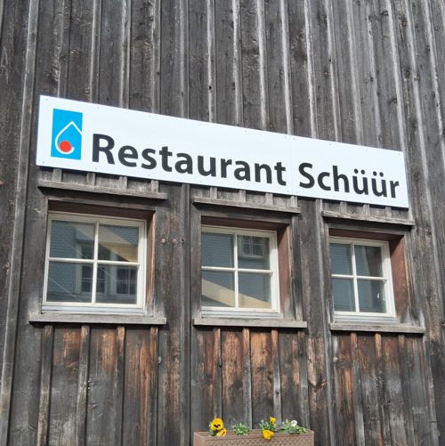 Beschriftung Evantraum Schüür Brunnadern alt